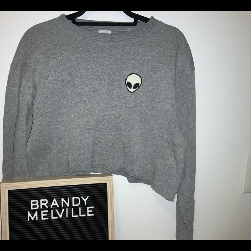 RARE BRANDY MELVILLE ALIEN CROPPED SWEATSHIRT